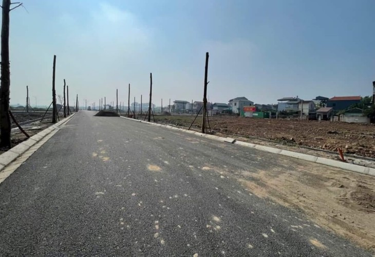 Huyện Thanh Oai tiếp tục đưa lên sàn hàng chục lô đất sau phiên đấu giá 'nóng'- Ảnh 1. Huyện Thanh Oai tiếp tục đưa lên sàn hàng chục lô đất sau phiên đấu giá 'nóng'- Ảnh 1.