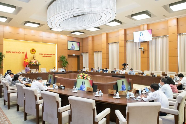 Hoàn chỉnh dự thảo sửa đổi Luật BHYT để trình Quốc hội thông qua vào chiều 27/11- Ảnh 4. Hoàn chỉnh dự thảo sửa đổi Luật BHYT để trình Quốc hội thông qua vào chiều 27/11- Ảnh 4.