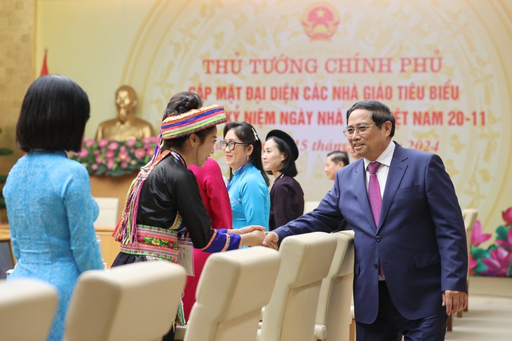 Thủ tướng: Đất nước đang đứng trước kỷ nguyên vươn mình, thầy cô giáo phải sáng tạo, đổi mới- Ảnh 1.