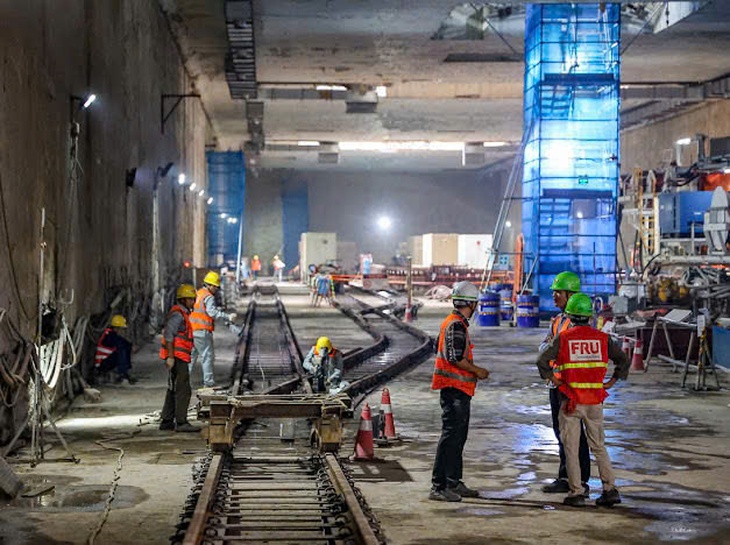 Hai tuyến metro sắp khởi công ở Hà Nội: Mỗi tuyến 'vướng' một kiểu- Ảnh 2. Hai tuyến metro sắp khởi công ở Hà Nội: Mỗi tuyến 'vướng' một kiểu- Ảnh 2.