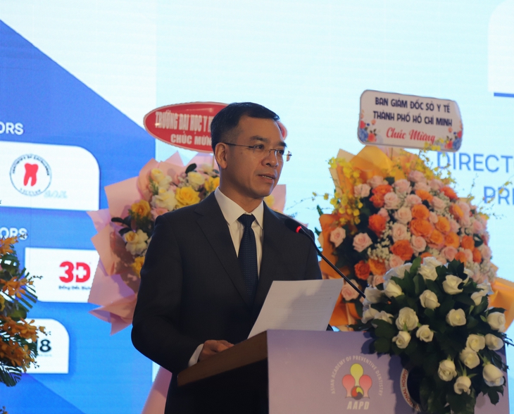 Sức khỏe răng miệng kém có thể dẫn đến các bệnh lý mạn tính
- Ảnh 1. Sức khỏe răng miệng kém có thể dẫn đến các bệnh lý mạn tính
- Ảnh 1.