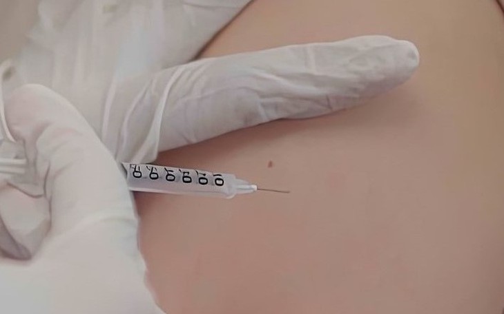 Trẻ 8 tuổi ở Đồng Nai tử vong do sởi, mẹ không tiêm vaccine vì "bé không bị bệnh"