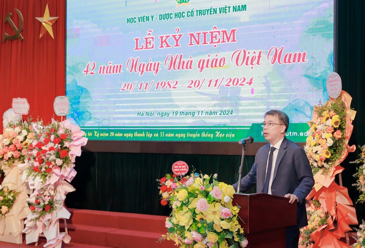 
'Những thành tích của chúng em đều từ sự tận tâm, lòng nhiệt huyết của các thầy cô giáo đã truyền thụ' - Ảnh 1.