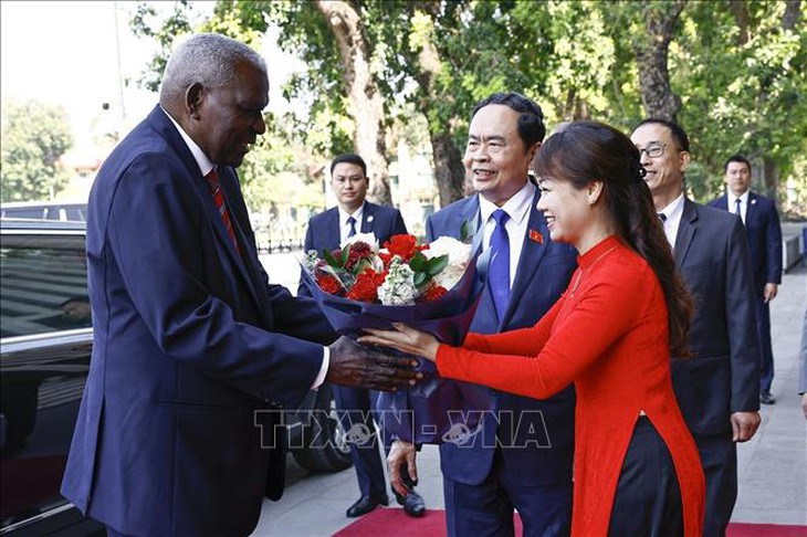 Chủ tịch Quốc hội Trần Thanh Mẫn đón và hội đàm với Chủ tịch Quốc hội Chính quyền Nhân dân Cuba- Ảnh 3. Chủ tịch Quốc hội Trần Thanh Mẫn đón và hội đàm với Chủ tịch Quốc hội Chính quyền Nhân dân Cuba- Ảnh 3.