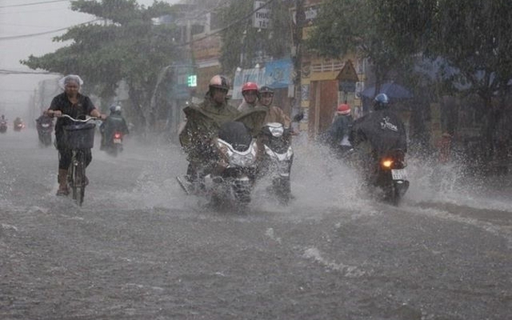Miền Bắc trời lạnh, miền Trung bước vào đợt mưa lớn
