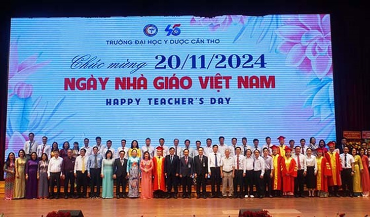 Giám đốc Sở Y tế Cần Thơ đạt chuẩn chức danh Phó giáo sư năm 2024 ngành Y học- Ảnh 2.