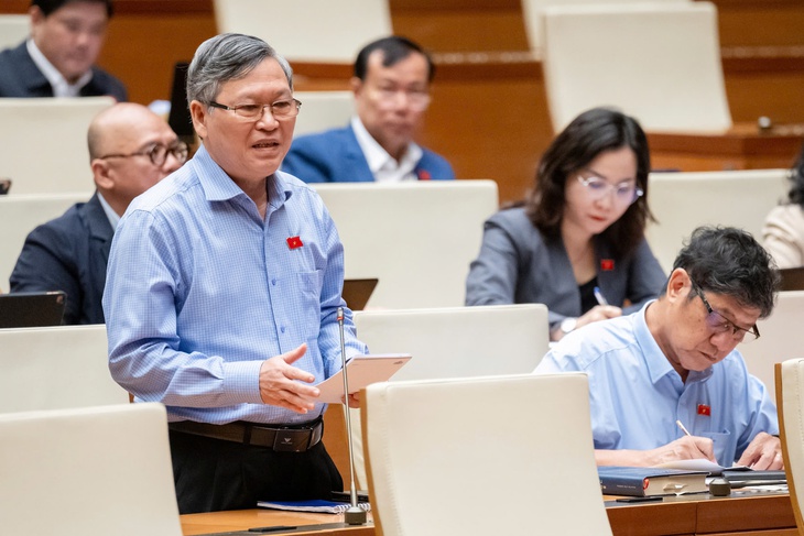 ĐBQH nêu lý do để xếp lương, phụ cấp, ưu đãi cao nhất đối với nhà giáo- Ảnh 4.