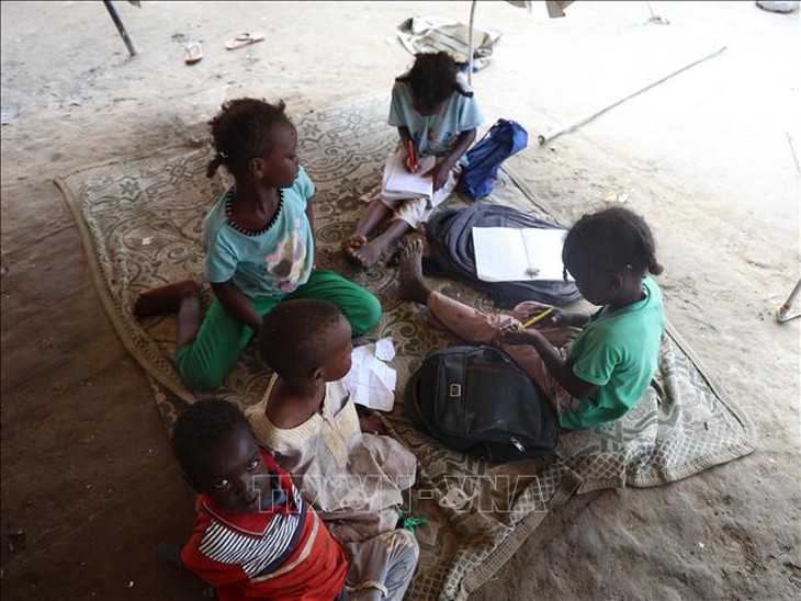 UNICEF cảnh báo 3 yếu tố đe dọa sức khoẻ trẻ em- Ảnh 1. UNICEF cảnh báo 3 yếu tố đe dọa sức khoẻ trẻ em- Ảnh 1.