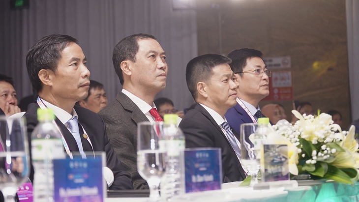 Bác sĩ cảnh báo nhiều người nhập viện vì biến chứng liệt thần kinh, đau sau zona- Ảnh 2. Bác sĩ cảnh báo nhiều người nhập viện vì biến chứng liệt thần kinh, đau sau zona- Ảnh 2.