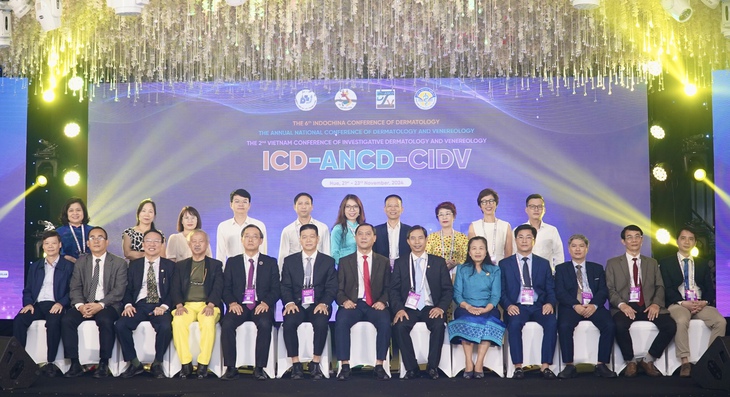 Bác sĩ cảnh báo nhiều người nhập viện vì biến chứng liệt thần kinh, đau sau zona- Ảnh 4. Bác sĩ cảnh báo nhiều người nhập viện vì biến chứng liệt thần kinh, đau sau zona- Ảnh 4.