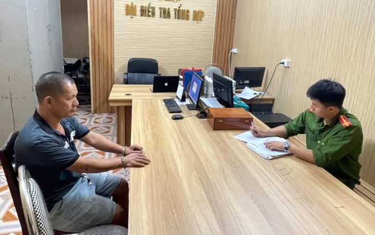 Uống rượu say, gã đàn ông đến Ngày hội đại đoàn kết toàn dân tộc phá đám- Ảnh 1. Uống rượu say, gã đàn ông đến Ngày hội đại đoàn kết toàn dân tộc phá đám- Ảnh 1.