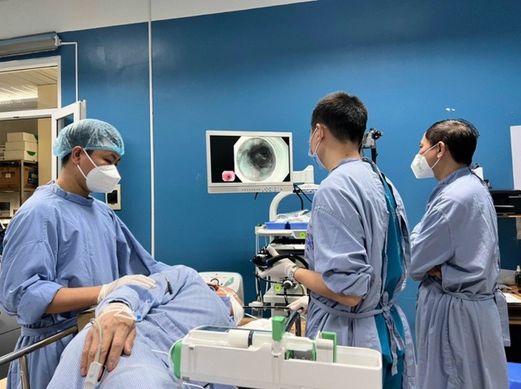 Bệnh nhân ung thư được hưởng thêm nhiều quyền lợi bảo hiểm y tế- Ảnh 1. Bệnh nhân ung thư được hưởng thêm nhiều quyền lợi bảo hiểm y tế- Ảnh 1.