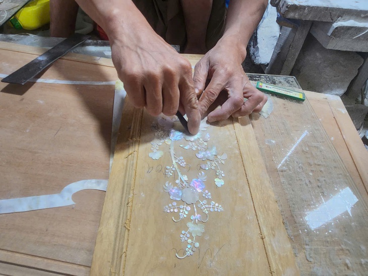 Vợ chồng khuyết tật và những sản phẩm thủ công đặc biệt làm đẹp cho đời- Ảnh 3.