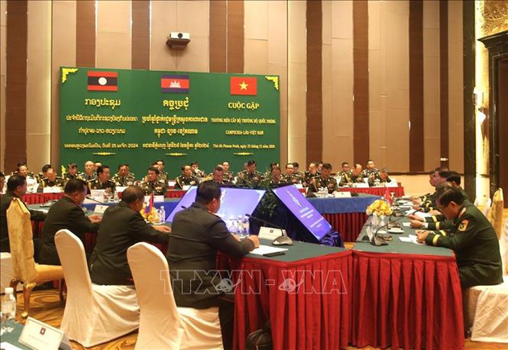 Tăng cường hợp tác quốc phòng 3 nước Việt Nam - Lào - Campuchia- Ảnh 1. Tăng cường hợp tác quốc phòng 3 nước Việt Nam - Lào - Campuchia- Ảnh 1.