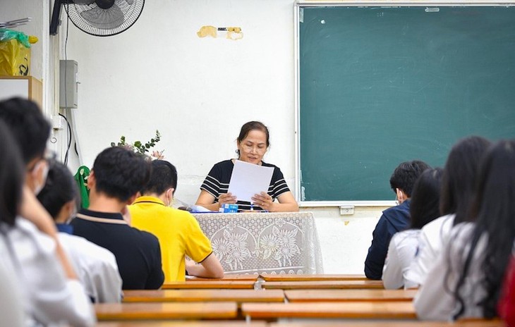 Thi tốt nghiệp THPT 2025: Học sinh băn khoăn việc tính điểm trắc nghiệm- Ảnh 1. Thi tốt nghiệp THPT 2025: Học sinh băn khoăn việc tính điểm trắc nghiệm- Ảnh 1.