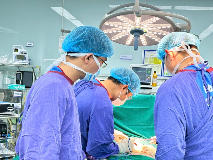 Người phụ nữ chi hơn 100 triệu hút mỡ tạo hình thành bụng và cái kết- Ảnh 2. Người phụ nữ chi hơn 100 triệu hút mỡ tạo hình thành bụng và cái kết- Ảnh 2.