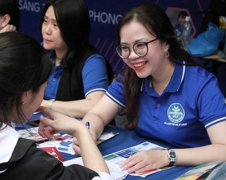 Bộ GD&ĐT lý giải việc siết chỉ tiêu xét tuyển sớm không quá 20%- Ảnh 1. Bộ GD&ĐT lý giải việc siết chỉ tiêu xét tuyển sớm không quá 20%- Ảnh 1.