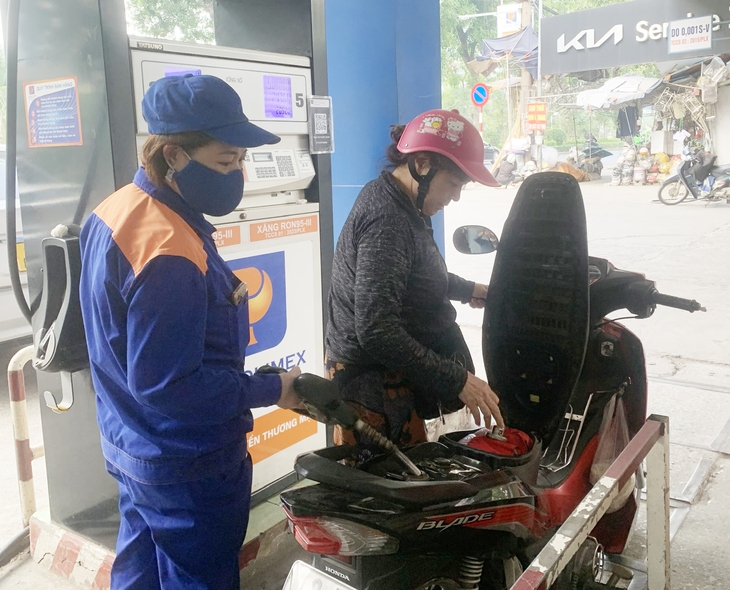 Giá xăng có thể bật tăng trở lại trong kỳ điều hành ngày 28/11- Ảnh 1. Giá xăng có thể bật tăng trở lại trong kỳ điều hành ngày 28/11- Ảnh 1.