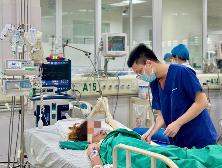Bị mò đốt ở 'vùng kín', người phụ nữ phải nhập viện thở máy- Ảnh 2.