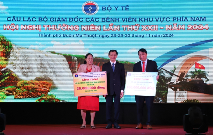 Câu lạc bộ Giám đốc các bệnh viện khu vực phía Nam: Diễn đàn gắn kết và đổi mới trong quản lý y tế- Ảnh 5. Câu lạc bộ Giám đốc các bệnh viện khu vực phía Nam: Diễn đàn gắn kết và đổi mới trong quản lý y tế- Ảnh 5.