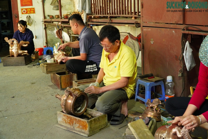 Hành trình gìn giữ làng nghề tinh hoa hơn 400 năm lịch sử giữa đất Hà Thành- Ảnh 1. Hành trình gìn giữ làng nghề tinh hoa hơn 400 năm lịch sử giữa đất Hà Thành- Ảnh 1.