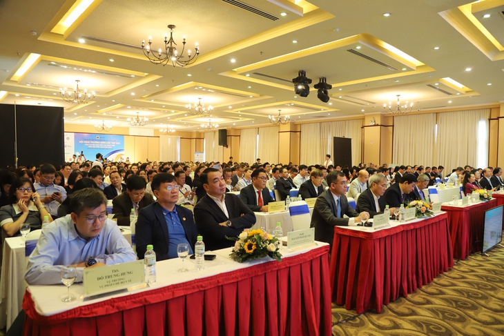 Câu lạc bộ Giám đốc các bệnh viện khu vực phía Nam: Diễn đàn gắn kết và đổi mới trong quản lý y tế- Ảnh 2. Câu lạc bộ Giám đốc các bệnh viện khu vực phía Nam: Diễn đàn gắn kết và đổi mới trong quản lý y tế- Ảnh 2.
