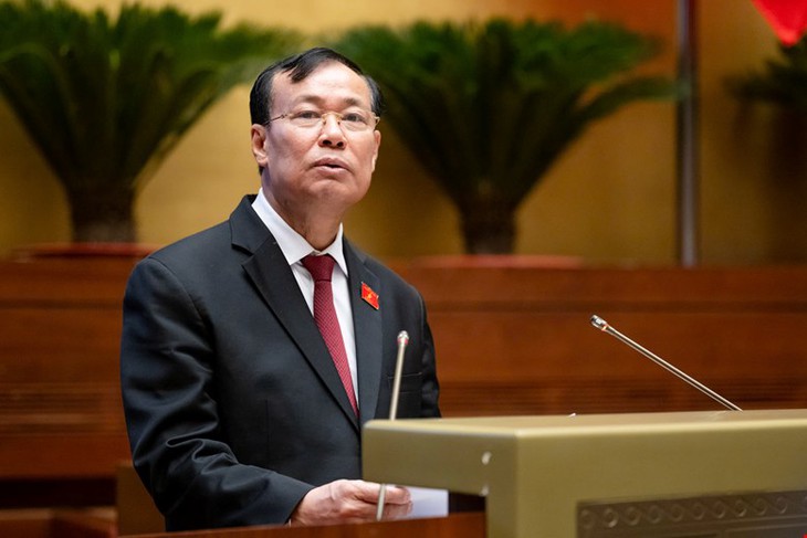 Thông qua Luật PCCC&CNCH: Nhà trong ngõ sâu ở 5 thành phố lớn bắt buộc phải có bình chữa cháy - Ảnh 2.