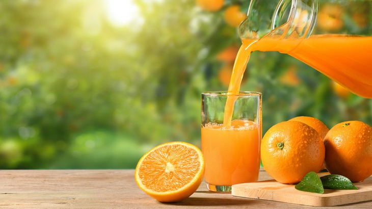 Uống nước ép trái cây hằng ngày có gây tăng cân không?- Ảnh 1.