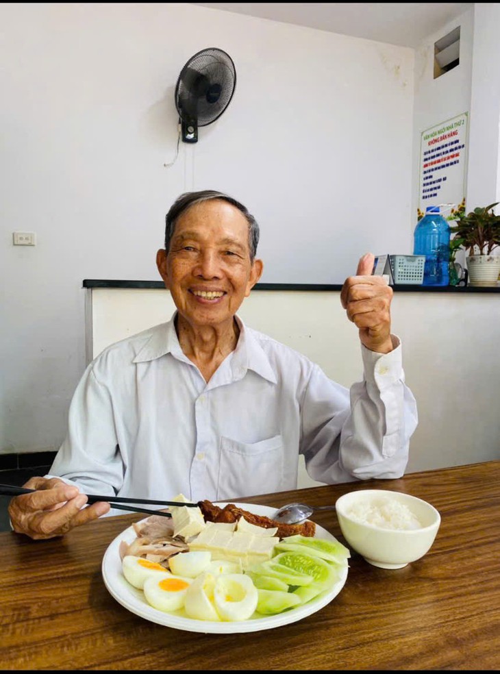 Hành trình tham gia TÔI KHỎE ĐẸP HƠN của cụ ông 83 tuổi và 7 bí quyết để sống khỏe mỗi ngày- Ảnh 2.