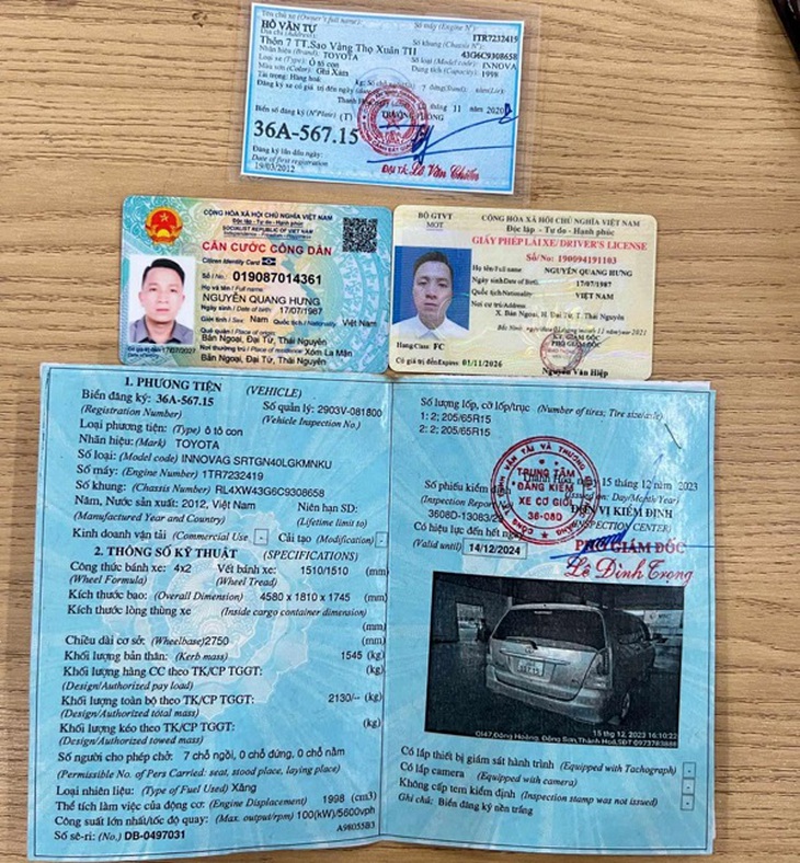Qua trinh sát, CSGT phát hiện ô tô chở 6 người nước ngoài nhập cảnh trái phép - Ảnh 2.