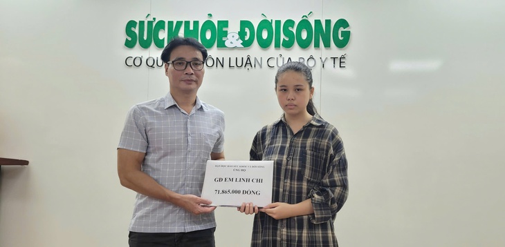 Gần 72 triệu đồng đến với gia đình nữ sinh có bố chấn thương nặng, mẹ qua đời sau tai nạn giao thông- Ảnh 1. Gần 72 triệu đồng đến với gia đình nữ sinh có bố chấn thương nặng, mẹ qua đời sau tai nạn giao thông- Ảnh 1.