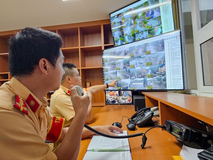 CSGT phải đến trực tiếp hiện trường nếu có người dân phản ánh vi phạm qua zalo- Ảnh 3. CSGT phải đến trực tiếp hiện trường nếu có người dân phản ánh vi phạm qua zalo- Ảnh 3.