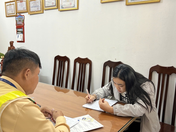 Lời khai của nữ tài xế quay đầu đi ngược chiều trên cao tốc- Ảnh 2.