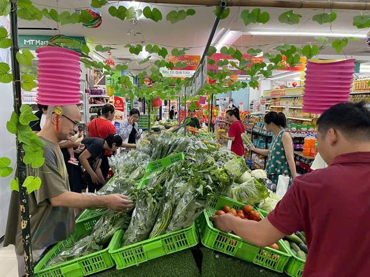 CPI tháng 10 tăng 0,33% do ảnh hưởng giá lương thực sau bão- Ảnh 1. CPI tháng 10 tăng 0,33% do ảnh hưởng giá lương thực sau bão- Ảnh 1.