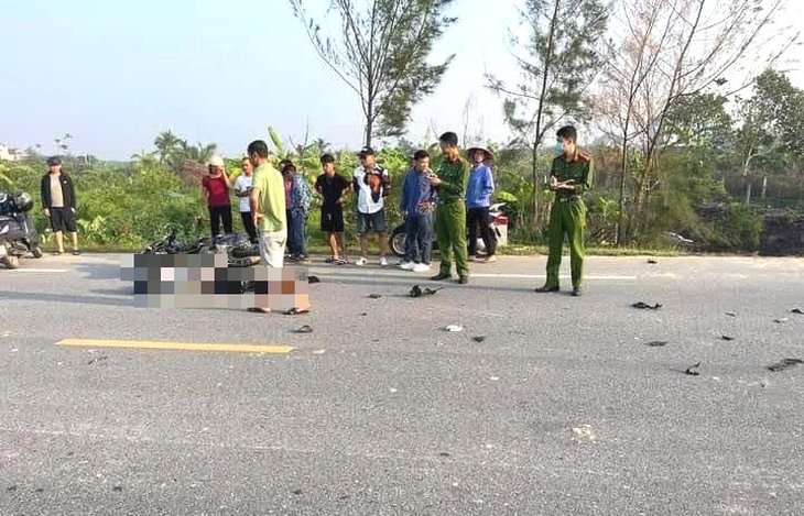Va chạm với ô tô tải, nam công nhân Hải Dương tử vong thương tâm- Ảnh 1.