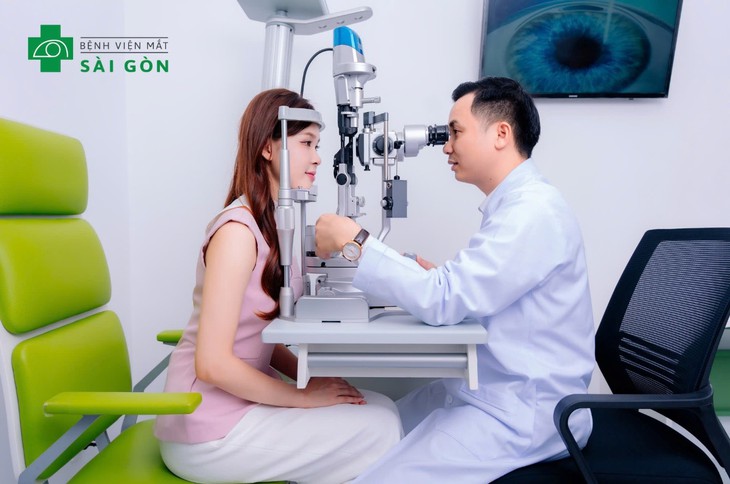 Bệnh viện Mắt Sài Gòn Vinh triển khai công nghệ PresbyMAX: Giải pháp hiện đại cho lão thị và các tật khúc xạ- Ảnh 1. Bệnh viện Mắt Sài Gòn Vinh triển khai công nghệ PresbyMAX: Giải pháp hiện đại cho lão thị và các tật khúc xạ- Ảnh 1.