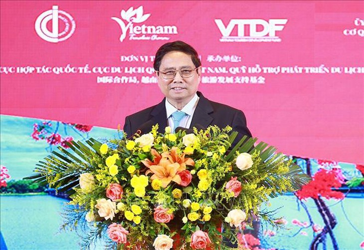 Thủ tướng dự Chương trình giới thiệu văn hoá, du lịch Việt Nam tại Trùng Khánh- Ảnh 2. Thủ tướng dự Chương trình giới thiệu văn hoá, du lịch Việt Nam tại Trùng Khánh- Ảnh 2.