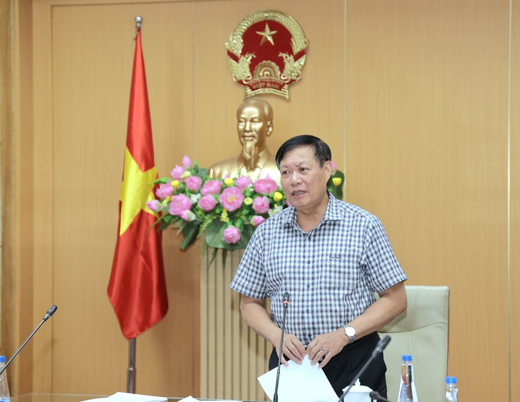 Tiếp tục nỗ lực thực hiện đấu thầu, mua thuốc và thiết bị y tế đáp ứng nhu cầu khám chữa bệnh của nhân dân- Ảnh 1. Tiếp tục nỗ lực thực hiện đấu thầu, mua thuốc và thiết bị y tế đáp ứng nhu cầu khám chữa bệnh của nhân dân- Ảnh 1.