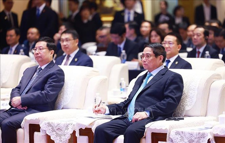 Thủ tướng Phạm Minh Chính dự Tọa đàm doanh nghiệp Việt Nam - Trung Quốc- Ảnh 2.
