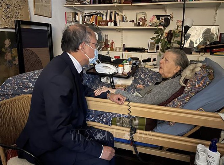 Vĩnh biệt nhà báo Madeleine Riffaud, người bạn thân thiết của nhân dân Việt Nam- Ảnh 2. Vĩnh biệt nhà báo Madeleine Riffaud, người bạn thân thiết của nhân dân Việt Nam- Ảnh 2.