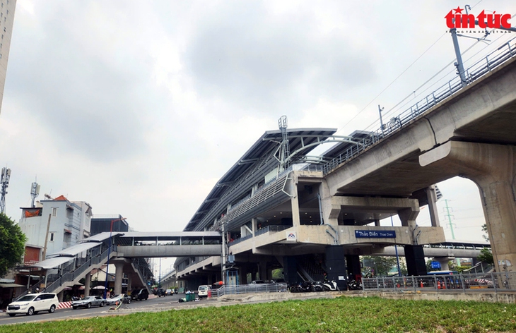 TP Hồ Chí Minh: Diện mạo 9 cầu bộ hành kết nối nhà ga trên cao tuyến metro số 1- Ảnh 2. TP Hồ Chí Minh: Diện mạo 9 cầu bộ hành kết nối nhà ga trên cao tuyến metro số 1- Ảnh 2.