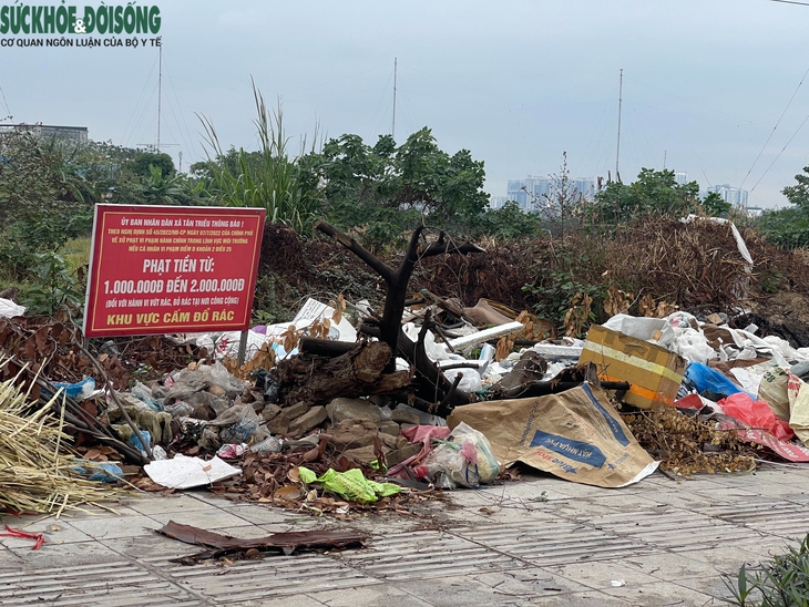 Đại lộ nghìn tỷ ở Hà Nội ngập rác thải- Ảnh 9.