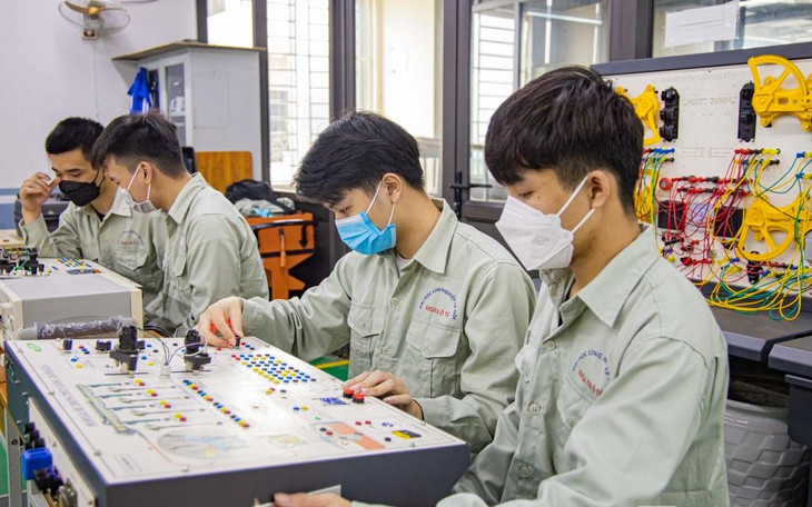 Từ vụ sinh viên tử vong trong giờ thực hành: Làm gì để đảm bảo an toàn?