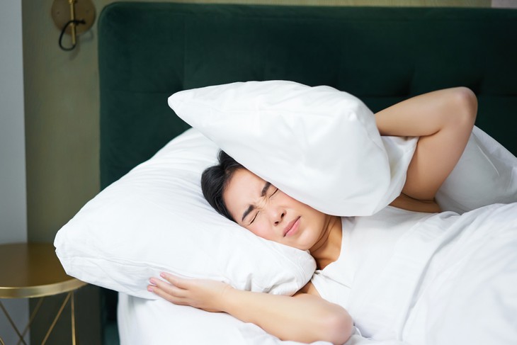 Vận động giúp vượt qua tình trạng jet lag (rối loạn giấc ngủ tạm thời)- Ảnh 1.