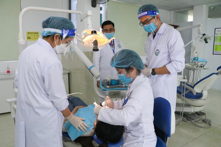 Băn khoăn về điều chỉnh ngưỡng xét tuyển ngành sức khoẻ- Ảnh 1. Băn khoăn về điều chỉnh ngưỡng xét tuyển ngành sức khoẻ- Ảnh 1.