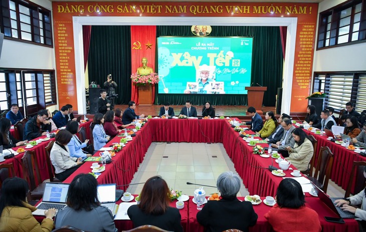 Hơn 18.000 công nhân xây dựng khắp cả nước sẽ được tặng quà Tết 2025- Ảnh 1.