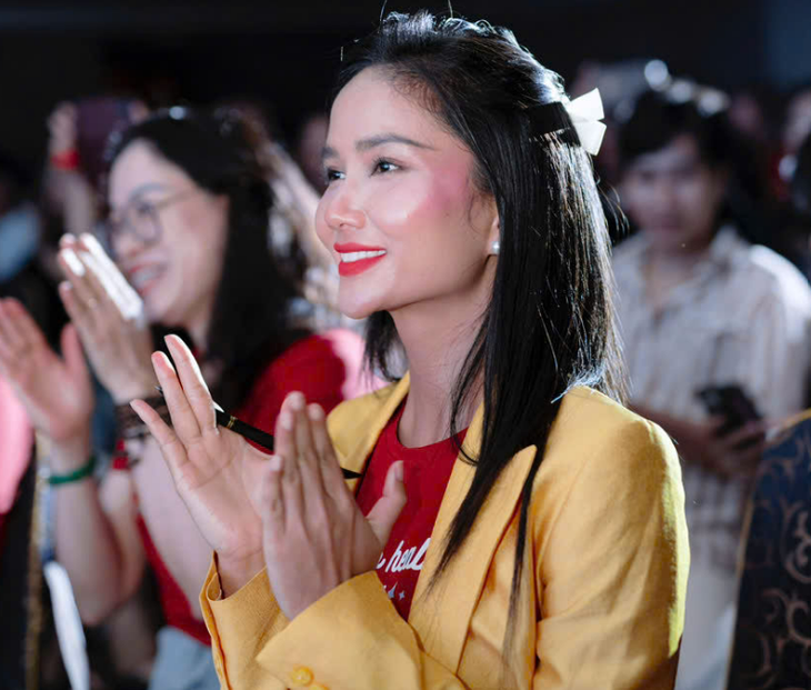 Truyền thông về dự phòng và điều trị HIV qua sáng tạo nghệ thuật- Ảnh 2. Truyền thông về dự phòng và điều trị HIV qua sáng tạo nghệ thuật- Ảnh 2.