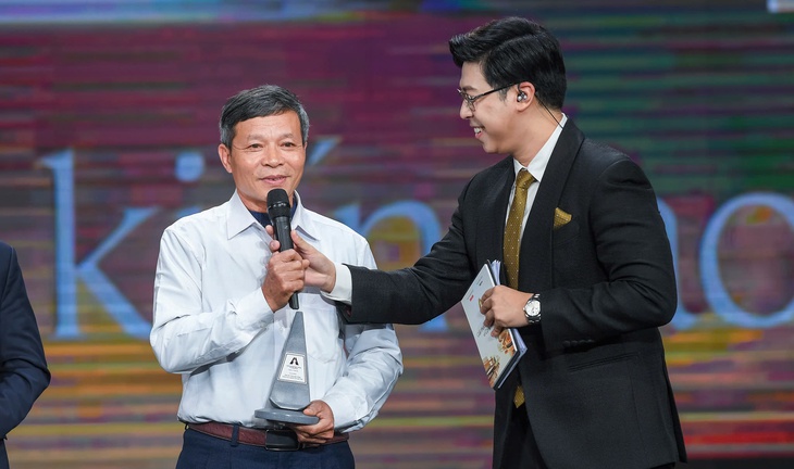 Vinh danh nhóm thực hiện Dự án bảo vệ loài linh trưởng cực kỳ nguy cấp, quý hiếm trong Sách đỏ - Ảnh 1. Vinh danh nhóm thực hiện Dự án bảo vệ loài linh trưởng cực kỳ nguy cấp, quý hiếm trong Sách đỏ - Ảnh 1.