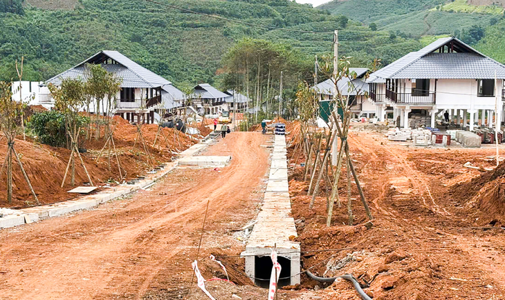 3 hộ dân viết đơn xin không nhận nhà tái định cư ở Làng Nủ- Ảnh 1.