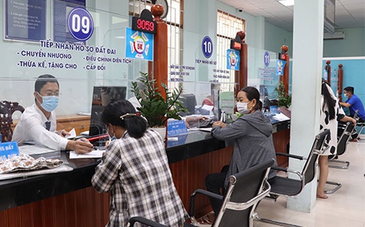 Bí thư Bình Dương: Sắp xếp, tinh gọn tổ chức bộ máy không được để ngắt quãng công việc- Ảnh 1.
